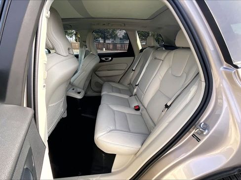 New 2026 Volvo XC60 T8 Ultra w/ Protection Package Premier image 12