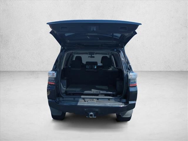 Used 2018 Toyota 4Runner SR5 RWD image 6