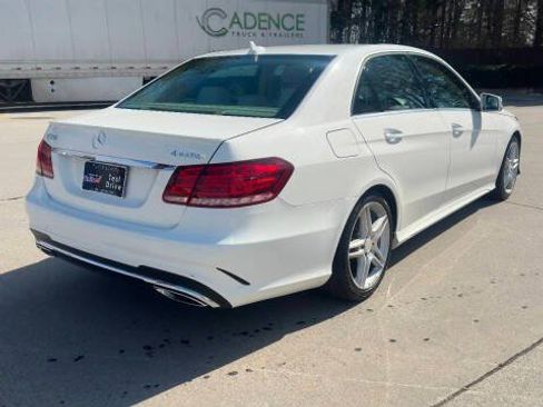 Used 2014 Mercedes-Benz E 350 4MATIC Sedan image 15