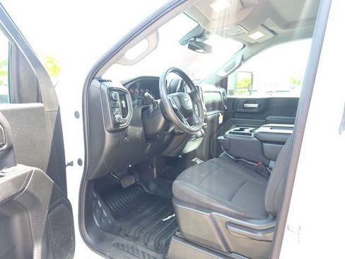 Used 2025 Chevrolet Silverado 2500 W/T w/ WT Convenience Package AWD/4WD image 16