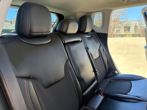 Used 2022 Jeep Compass Trailhawk w/ Trailhawk Convenience Group image 15