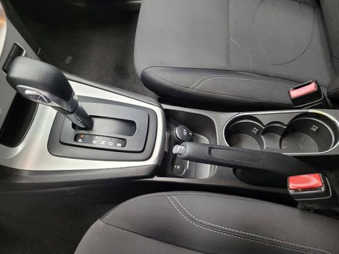 Used 2015 Ford Fiesta SE image 26