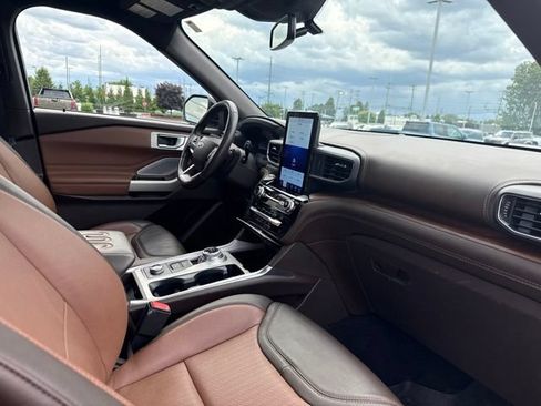 Used 2021 Ford Explorer King Ranch w/ Premium Technology Package AWD/4WD image 27