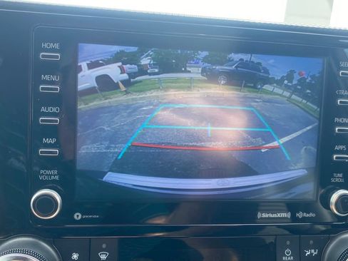 Used 2022 Toyota Highlander XSE AWD/4WD image 31