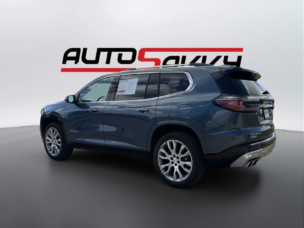 Used 2025 GMC Acadia Denali w/ Super Cruise Package FWD image 7