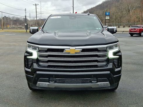 Used 2023 Chevrolet Silverado 1500 High Country w/ High Country Premium Package image 2