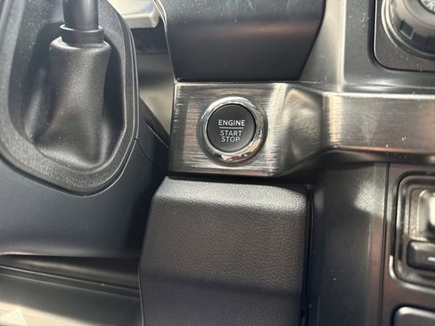 Used 2024 Ford F350 Lariat w/ Lariat Ultimate Package image 30