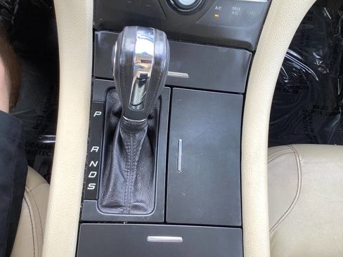 Used 2014 Ford Taurus SEL w/ Equipment Group 201A FWD image 31