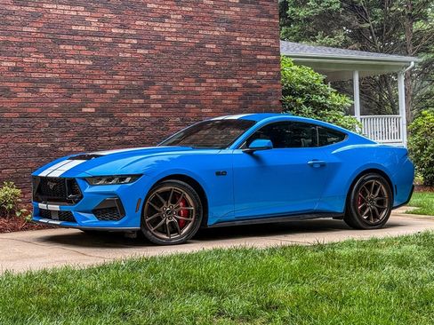 Used 2024 Ford Mustang GT Premium RWD image 9