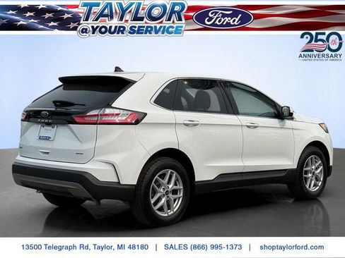 Certified 2023 Ford Edge SEL w/ Convenience Package AWD/4WD image 4