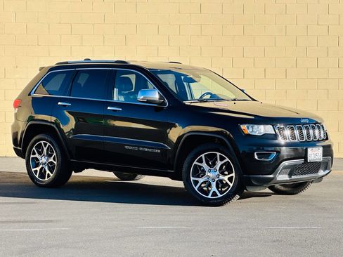 Used 2019 Jeep Grand Cherokee Limited AWD/4WD image 2
