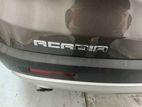 Used 2019 GMC Acadia SLE image 6