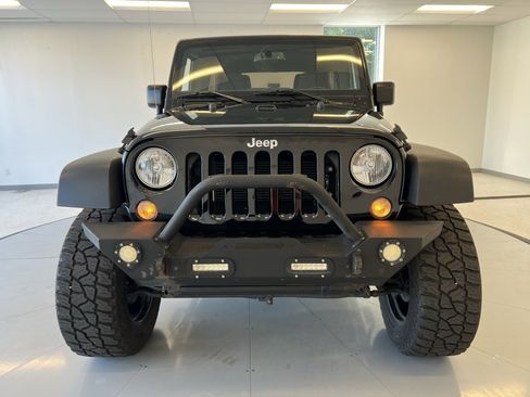 Used 2018 Jeep Wrangler Unlimited Sport S image 42