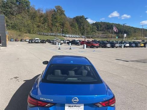 Used 2024 Nissan Sentra SV FWD image 10
