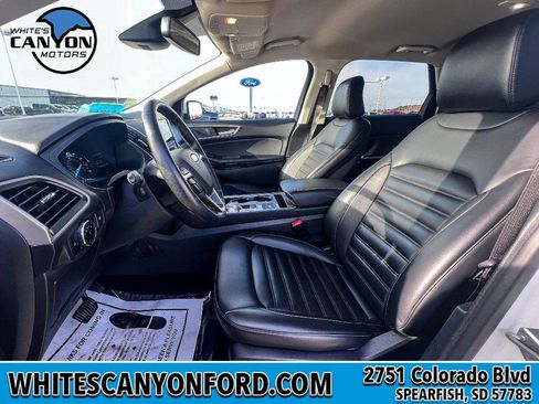 Used 2024 Ford Edge SEL image 4