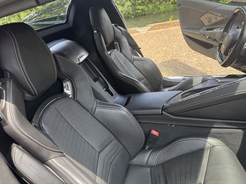 Used 2021 Chevrolet Corvette Stingray Preferred Conv w/ Z51 Performance Package RWD image 15