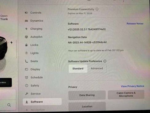 Used 2023 Tesla Model Y Performance image 39