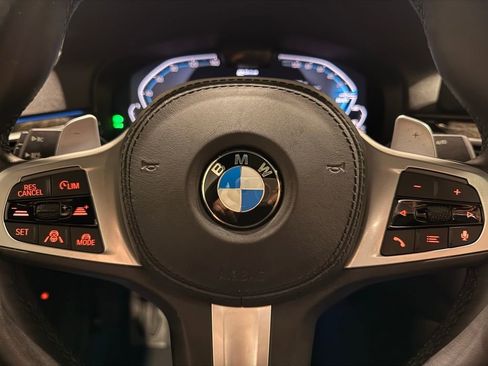 Used 2021 BMW 530e w/ M Sport Package RWD image 19