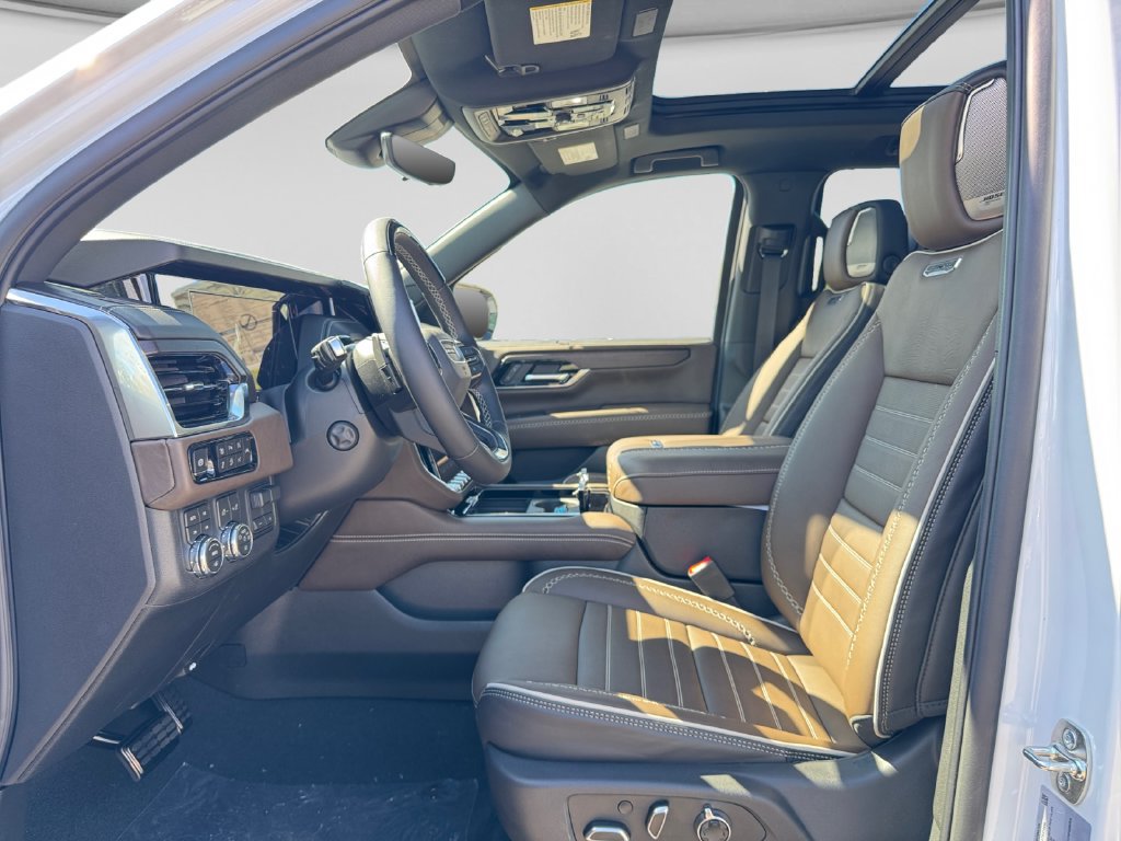 New 2026 GMC Yukon XL Denali Ultimate AWD/4WD image 14