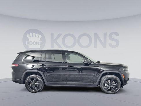 Used 2021 Jeep Grand Cherokee L Laredo image 8