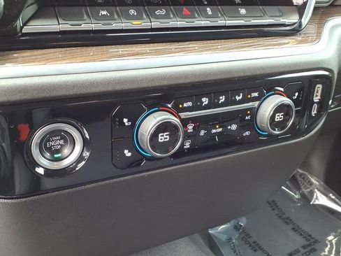 Used 2024 Chevrolet Silverado 1500 RST AWD/4WD image 23