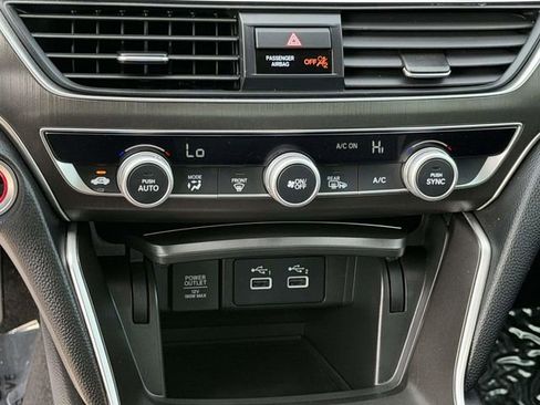 Used 2021 Honda Accord Hybrid image 13