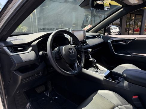 Used 2020 Toyota RAV4 XSE image 13