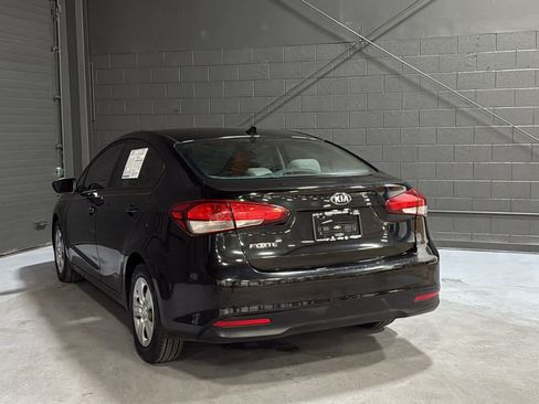 Used 2017 Kia Forte LX FWD image 6