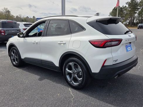 Used 2025 Ford Escape ST-Line w/ Tech Pack #1 FWD image 8