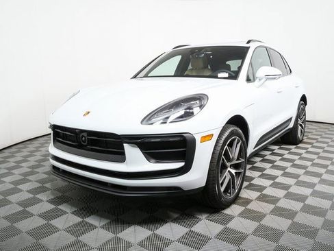 New 2026 Porsche Macan AWD/4WD image 1