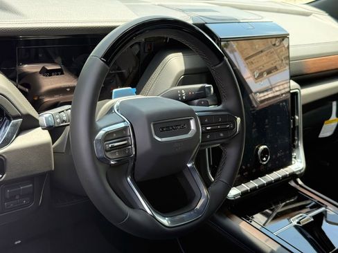 New 2026 GMC Yukon XL Denali w/ Denali Reserve Package AWD/4WD image 16