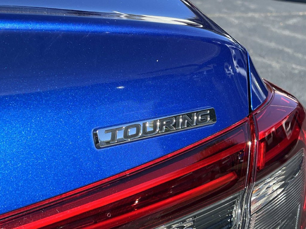 Used 2022 Honda Civic Touring image 9