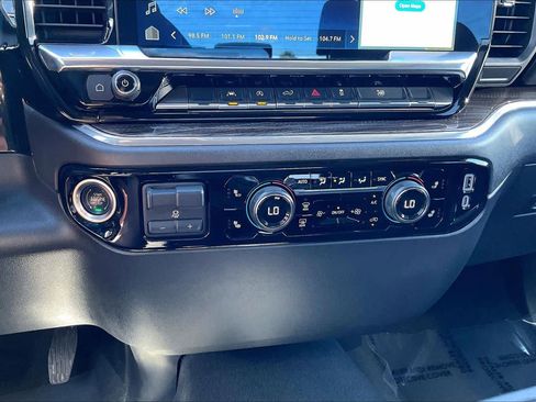 Certified 2025 Chevrolet Silverado 1500 LT image 31