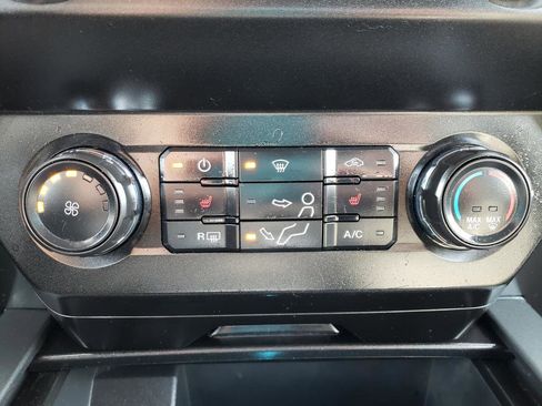 Used 2021 Ford F350 XLT w/ XLT Premium Package image 19