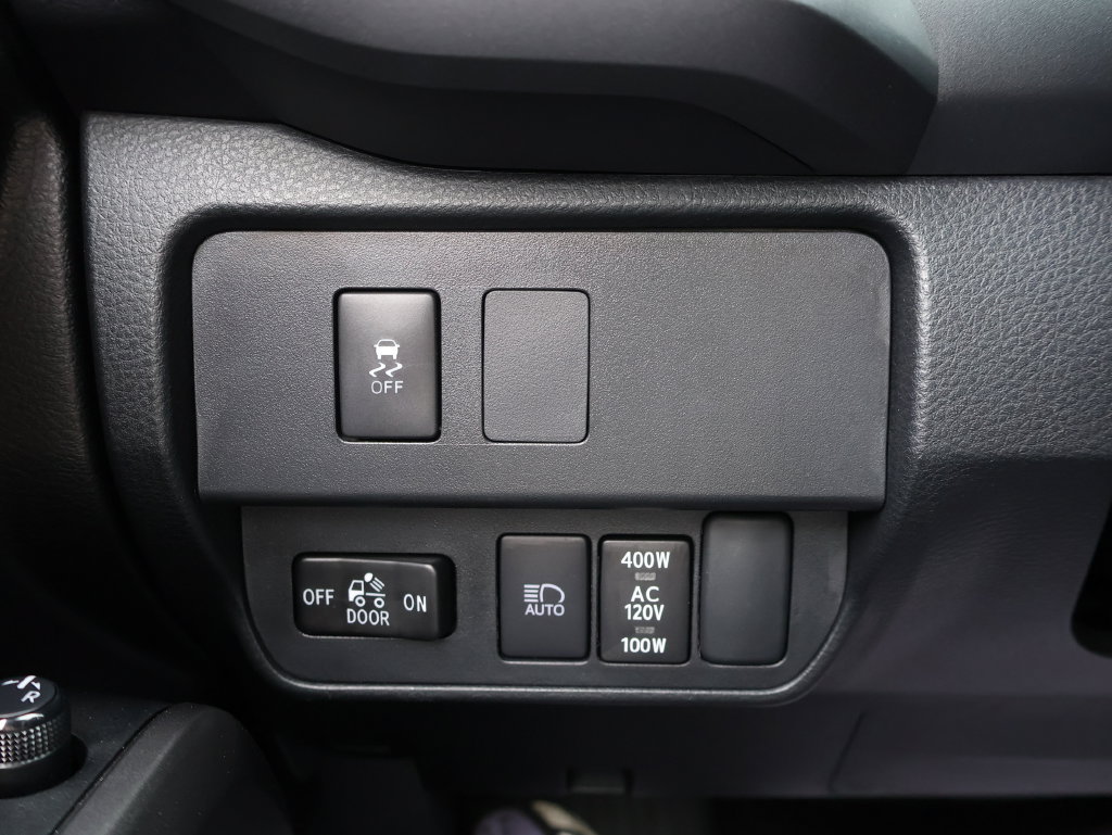 Used 2023 Toyota Tacoma TRD Sport w/ Technology Package AWD/4WD image 30
