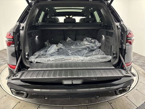 New 2026 BMW X5 xDrive40i w/ M Sport Package AWD/4WD image 21
