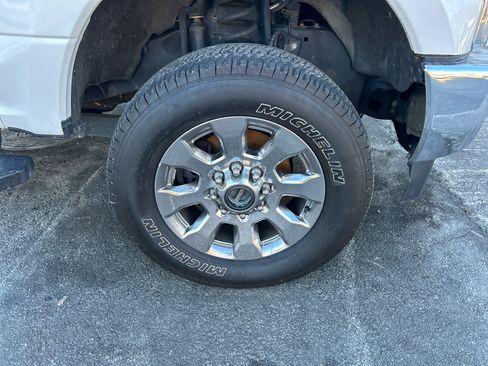 Used 2019 Ford F250 Lariat w/ Lariat Ultimate Package image 20