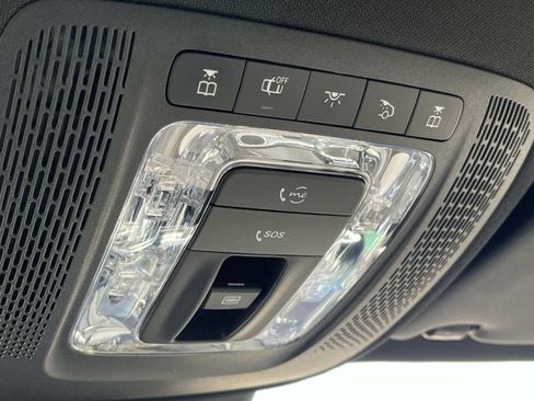 Certified 2025 Mercedes-Benz GLB 250 GLB 250 image 31