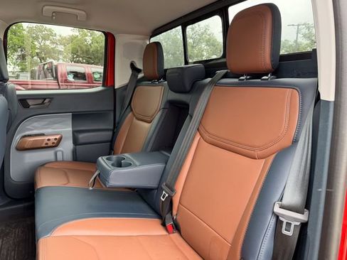 Used 2023 Ford Maverick Lariat w/ Lariat Luxury Package FWD image 19