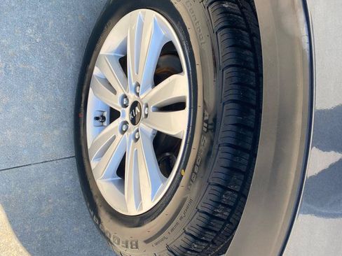 Used 2018 Kia Sportage LX FWD image 9