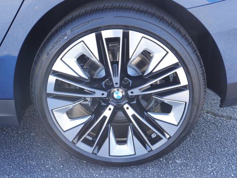 New 2026 BMW 530i w/ Premium Package RWD image 38