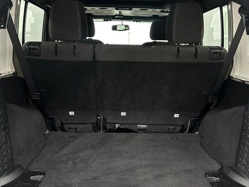 Used 2018 Jeep Wrangler Unlimited Sahara w/ Dual Top Group AWD/4WD image 24
