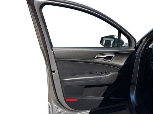 Used 2023 Kia Sportage LX image 20