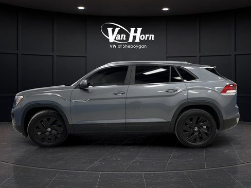 Used 2024 Volkswagen Atlas Cross Sport SE w/ Panoramic Sunroof Package image 12