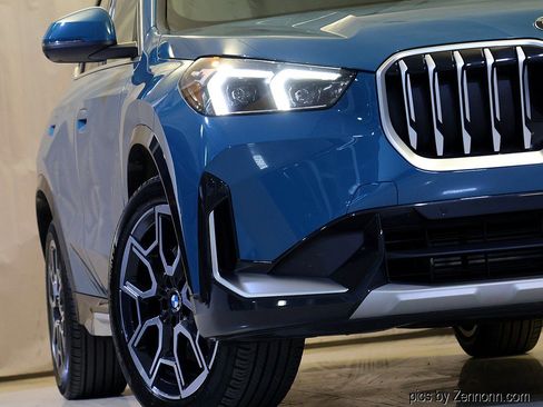 Certified 2025 BMW X1 xDrive28i AWD/4WD image 4