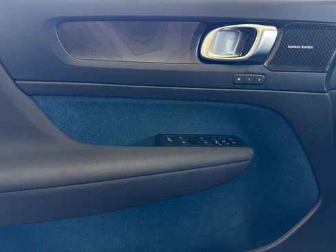 Certified 2023 Volvo C40 P8 Recharge Ultimate AWD/4WD image 10