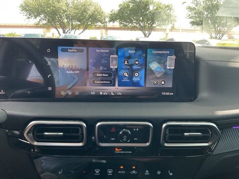 New 2026 Nissan Sentra SV w/ SV Convenience Package FWD image 25