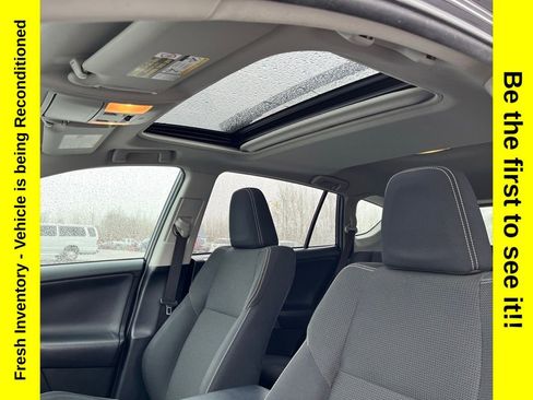 Used 2016 Toyota RAV4 XLE AWD/4WD image 20