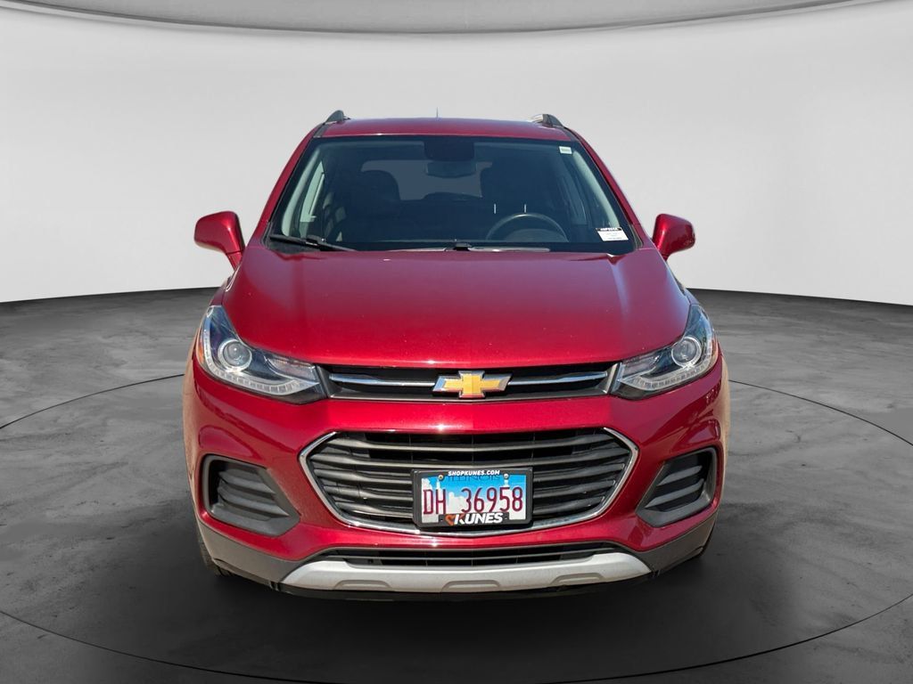 Used 2019 Chevrolet Trax LT w/ LT Convenience Package FWD image 3