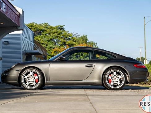 Used 2005 Porsche 911 Carrera S RWD image 12